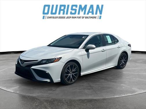 2022 Toyota Camry SE
