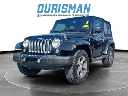 Black Clearcoat 2016 Jeep Wrangler Sahara