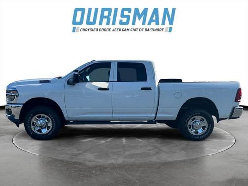 2025 RAM 2500 Tradesman Crew Cab 4x4 6'4' Box