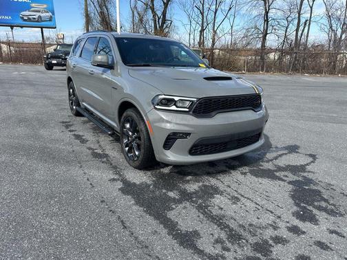 2022 Dodge Durango Orange Sport RWD