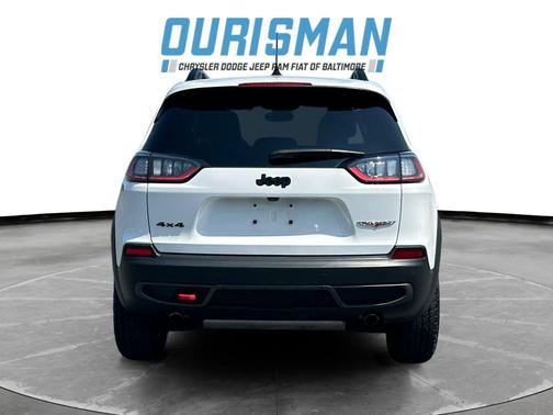 2023 Jeep Cherokee Trailhawk
