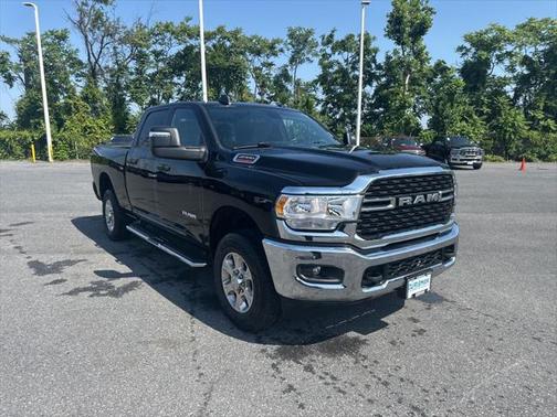 2023 RAM 2500 Big Horn Crew Cab 4x4 6'4' Box