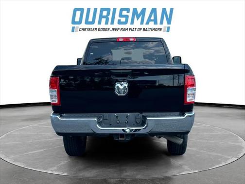 2023 RAM 2500 Big Horn Crew Cab 4x4 6'4' Box