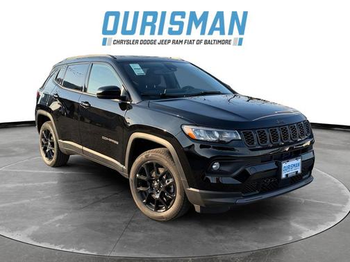 Diamond Black Crystal Pearlcoat 2026 Jeep Compass Latitude