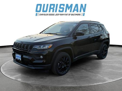Diamond Black Crystal Pearlcoat 2026 Jeep Compass Latitude
