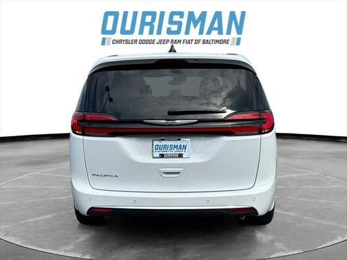2025 Chrysler Pacifica L