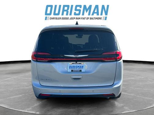 2026 Chrysler Pacifica L