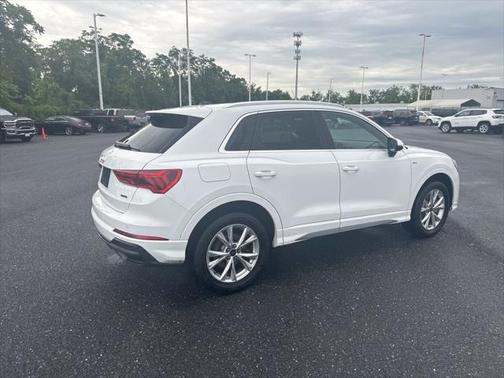 2024 Audi Q3 Premium 45 TFSI S line quattro Tiptronic