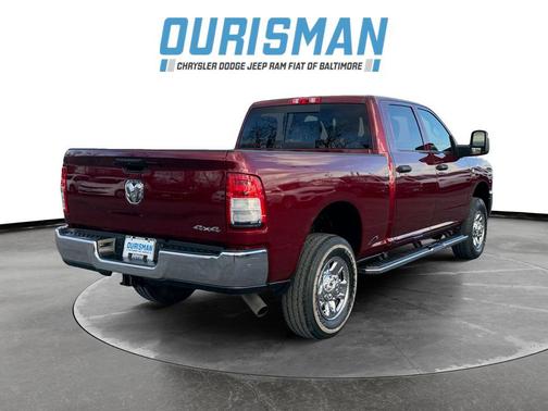 2023 RAM 3500 Tradesman Crew Cab 4x4 6'4' Box