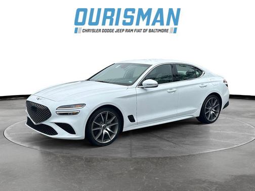 Uyuni White 2023 Genesis G70 2.0T RWD