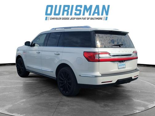 White Platinum Metallic Tri-Coat 2018 Lincoln Navigator Select
