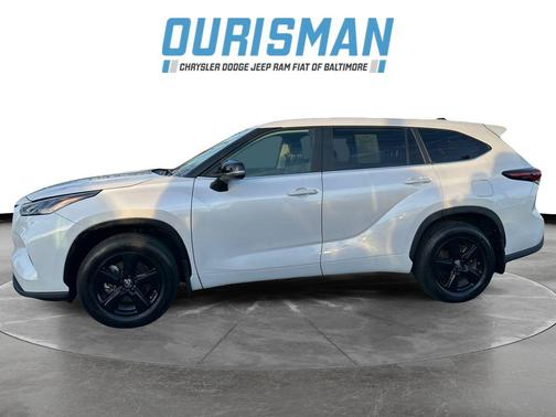 2024 Toyota Highlander LE