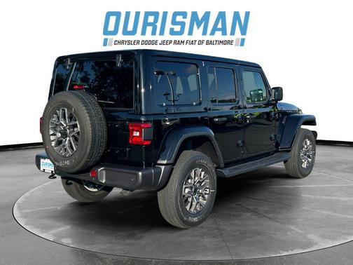 2025 Jeep Wrangler 4-Door Sahara 4x4
