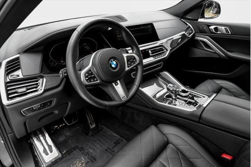 2023 BMW X6 M50i