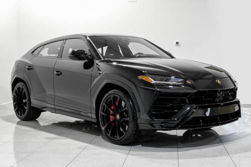 2022 Lamborghini Urus Graphite Capsule