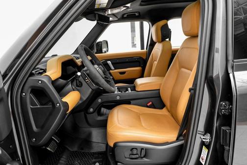 2023 Land Rover Defender 110 V8