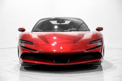 2022 Ferrari SF90 Spider Base