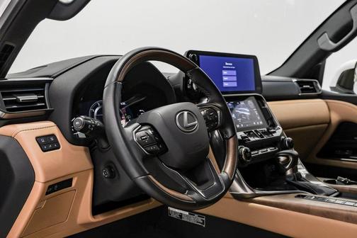 2024 Lexus LX 600 Luxury