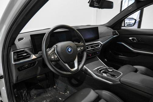 2024 BMW 330e Base