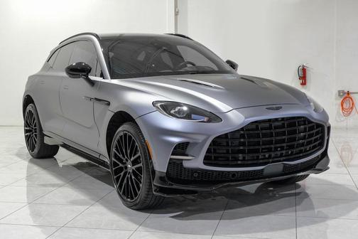 2023 Aston Martin DBX 707