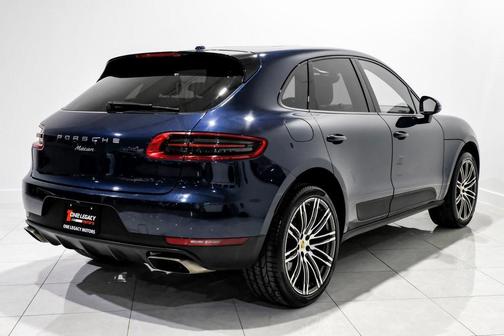 2018 Porsche Macan Base