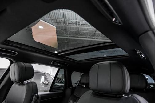 2023 Land Rover Range Rover P400 SE