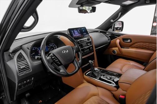 2024 INFINITI QX80 SENSORY AWD