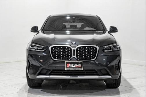 2024 BMW X4 xDrive30i