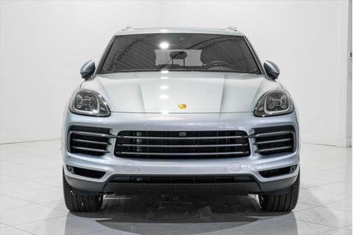 2023 Porsche Cayenne Base