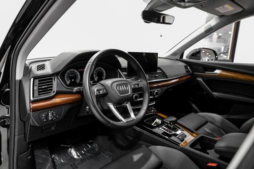 2024 Audi Q5 e 55 S line Premium Plus