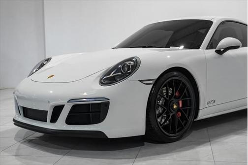 2019 Porsche 911 Carrera GTS