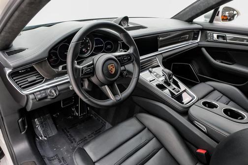 2023 Porsche Panamera Turbo S