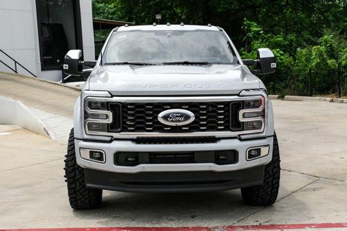 Avalanche 2026 Ford F-450 Platinum
