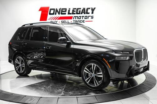 Black Sapphire Metallic 2025 BMW X7 xDrive40i