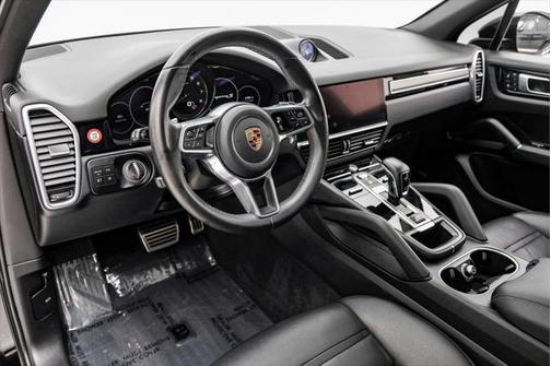 2023 Porsche Cayenne S