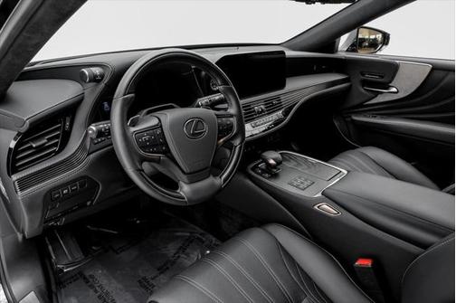 2023 Lexus LS 500h Base