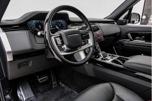 2023 Land Rover Range Rover P530 SE