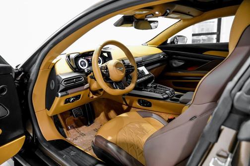 2025 Aston Martin Vanquish V12