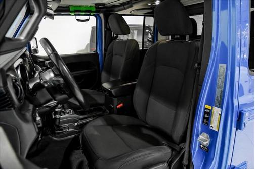 2021 Jeep Gladiator Willys 4x4