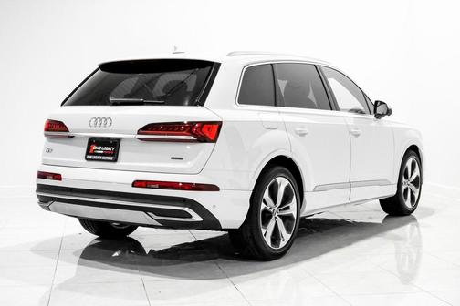 2023 Audi Q7 55 Prestige