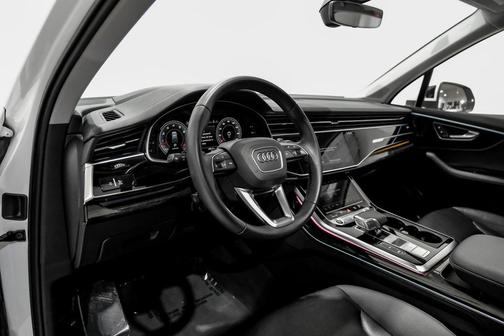2023 Audi Q7 55 Prestige