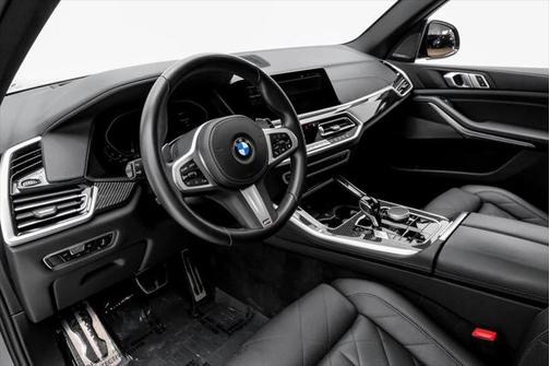 2023 BMW X5 M50i