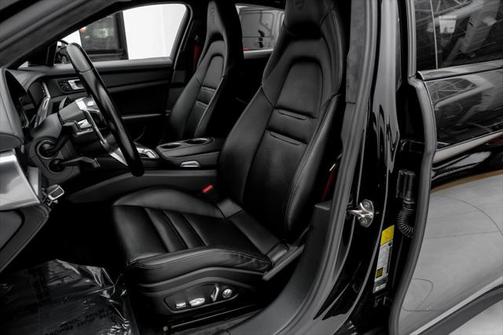 2018 Porsche Panamera Turbo