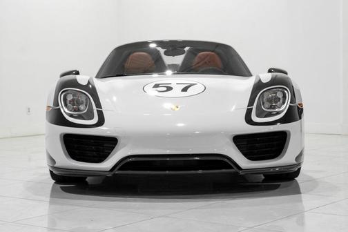 2015 Porsche 918 Spyder Base w/Weissach Package