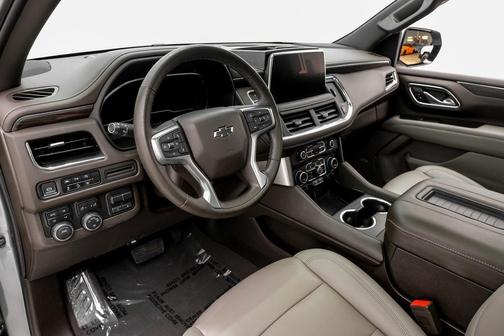 2023 Chevrolet Suburban 4WD Z71