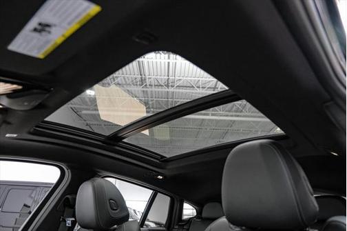 2022 BMW X4 M40i