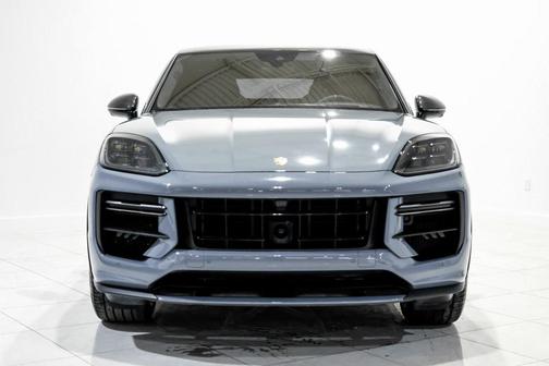 2024 Porsche Cayenne Turbo GT