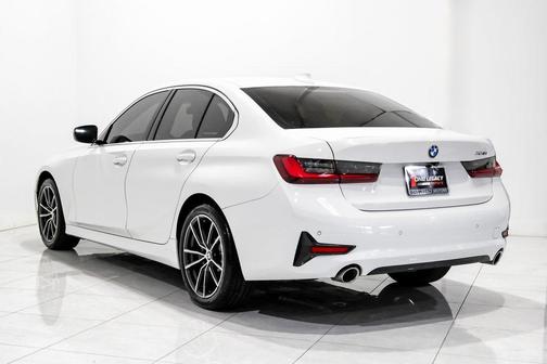 2022 BMW 330 330i