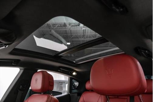 2022 Maserati Levante Modena