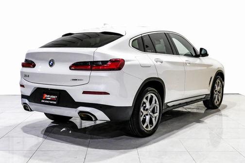 2023 BMW X4 xDrive30i